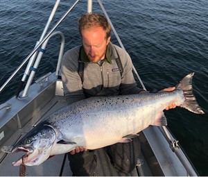 Fiskeguiden Med 18 Kg Lax